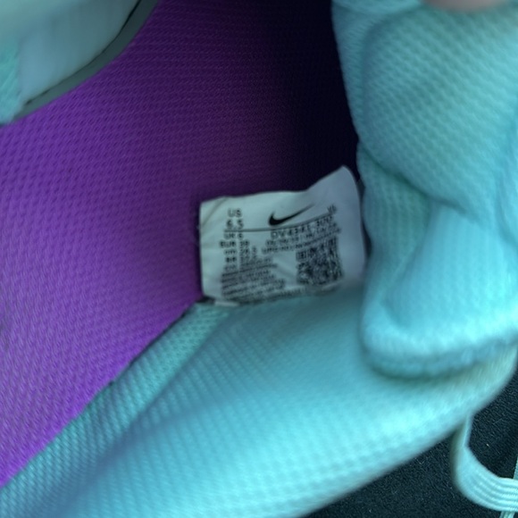 Nike Fly Touch Lite indoor soccer/futsal shoes, size 6.5 - Picture 5 of 5